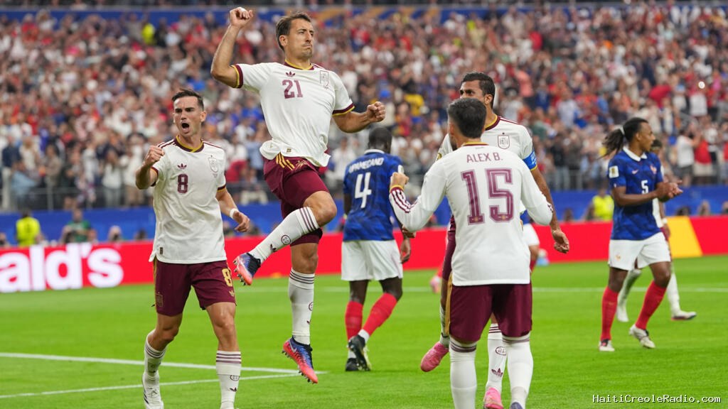 À la Une: l'Espagne en finale du Mondial, désillusion pour la France