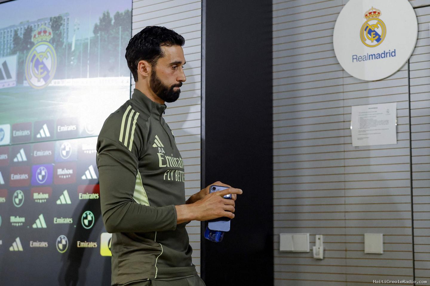 Alvaro Arbeloa va quitter son poste d’entraîneur du Real Madrid, après cinq mois à la tête du club