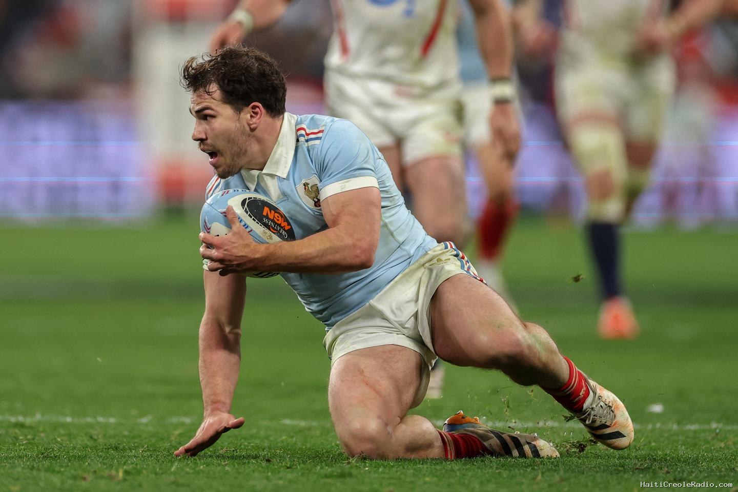 Antoine Dupont et Romain Ntamack renforcent le XV de France pour le nouveau Championnat des nations