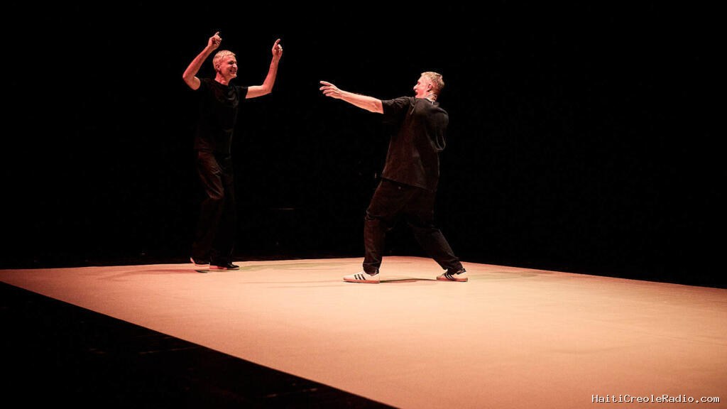 Au Festival d'Avignon, une pièce en langue des signes avec François et Christian Gremaud