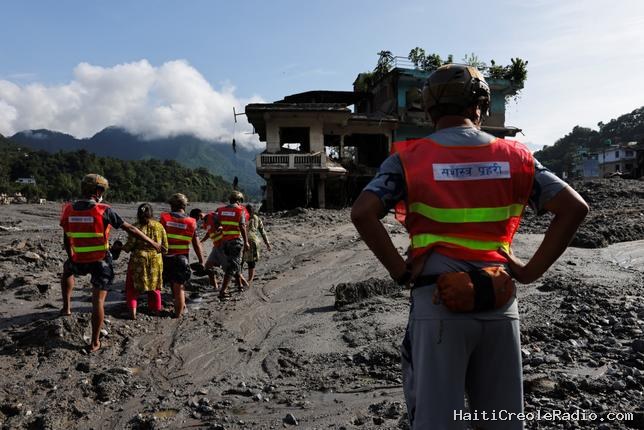 Au moins 469 morts au Népal et au Tibet, affrontements à Ceuta, lac Ontario, Soudan du Sud : les informations de la nuit