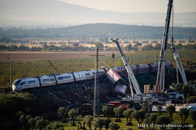 Au moins “trois erreurs catastrophiques” auraient causé la collision de trains en Espagne