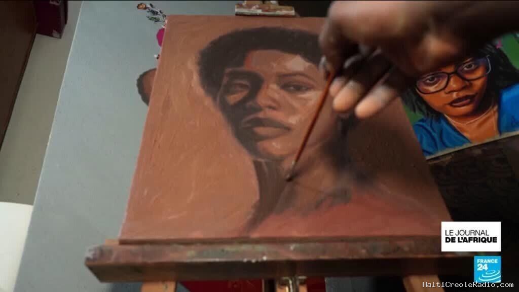 Au Nigeria, cet artiste réinvente le portrait avec de l'argile comme peinture
