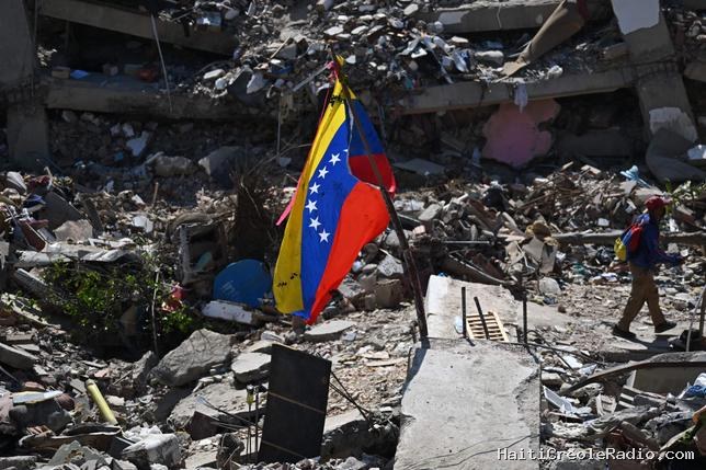 Au Venezuela, après le double séisme, les images du difficile retour à la vie à La Guaira