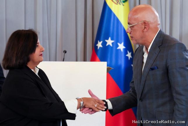 Au Venezuela, le pouvoir et une partie de l’opposition négocient sous l’œil de Washington