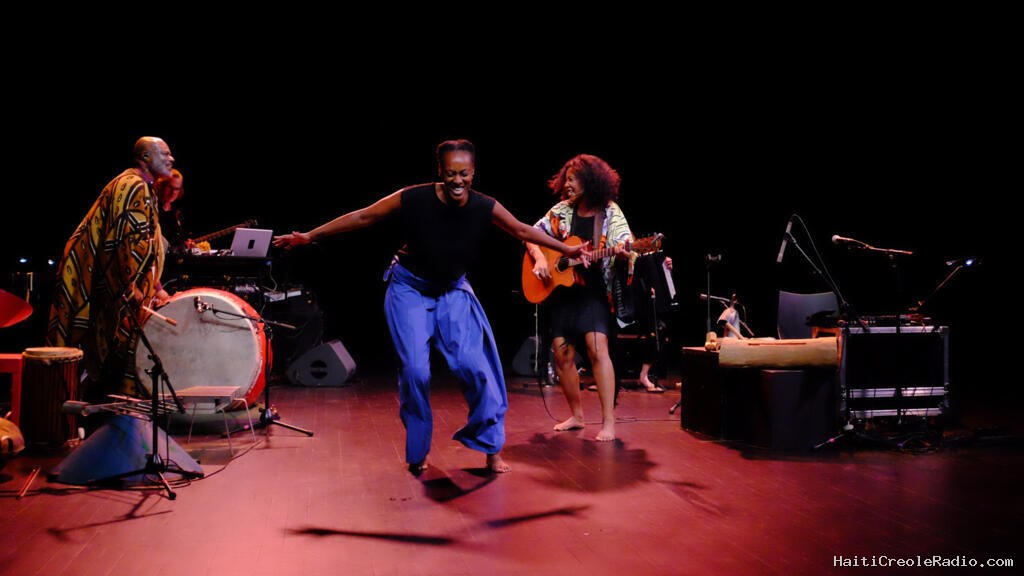Avec «L'enfant-soldat née Musique», la musique salvatrice au festival du théâtre francophone de Limoges