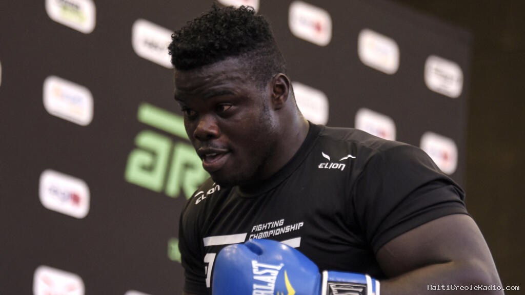 Bagarre générale, racisme, combat de lutte menacé... la défaite par KO de Reug Reug fait polémique