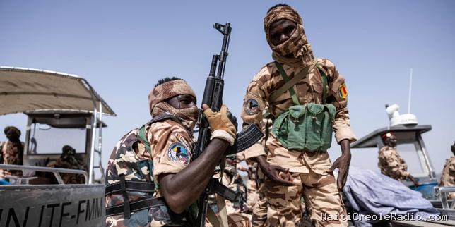 Bassin du lac Tchad : « Face aux djihadistes, les soldats sont plus habitués aux terrains désertiques qu’à du combat naval ou des déplacements en pirogue »