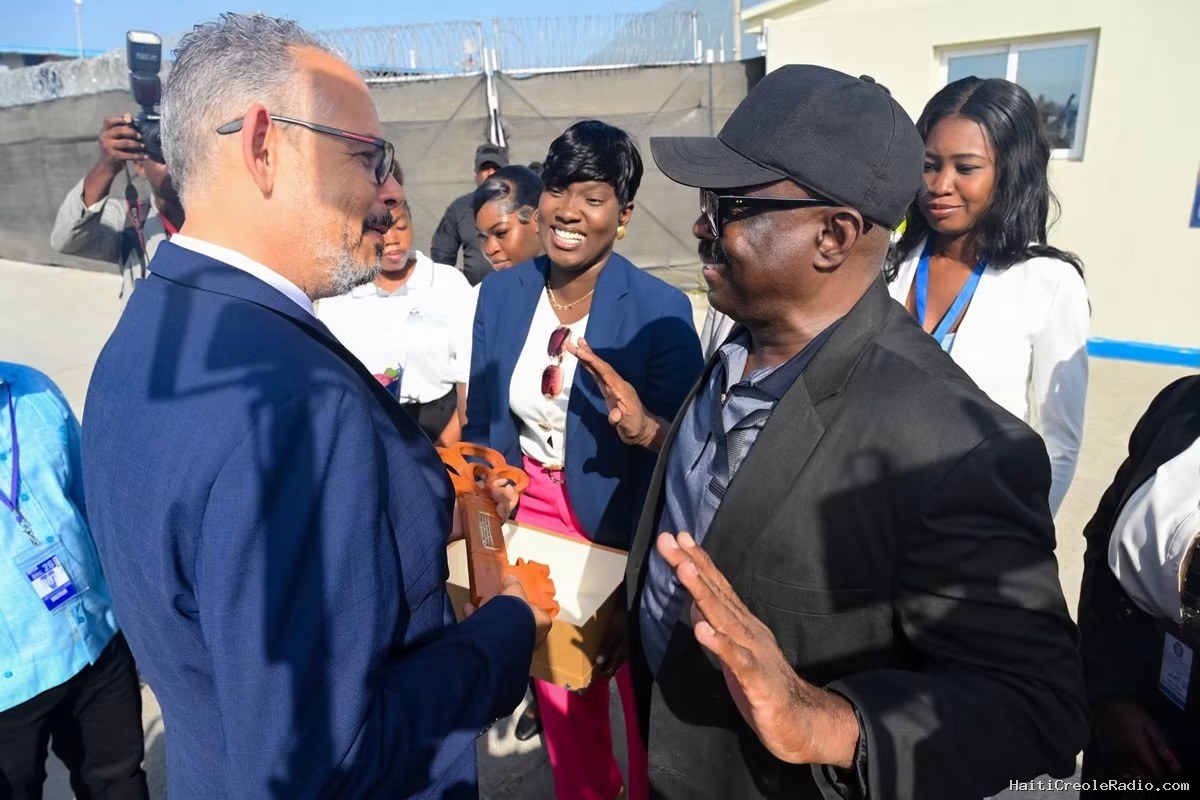 Cap-Haïtien : Alix Didier Fils-Aimé participe à la célébration des 20 ans du Réseau des Universités Publiques Départementales