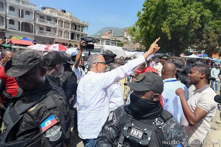 Cap-Haïtien : Le Premier ministre Alix Didier Fils-Aimé réaffirme le soutien de son gouvernement à la Police nationale
