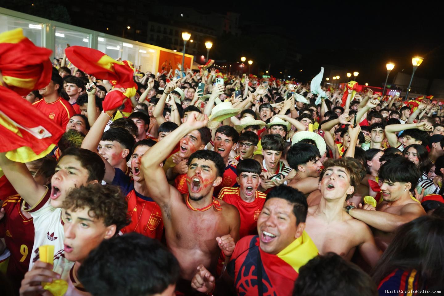 « Cette fois, c’est pour de vrai, nous sommes en finale » : en Espagne, une nuit de fête après la qualification de la Roja en finale de la Coupe du monde 2026