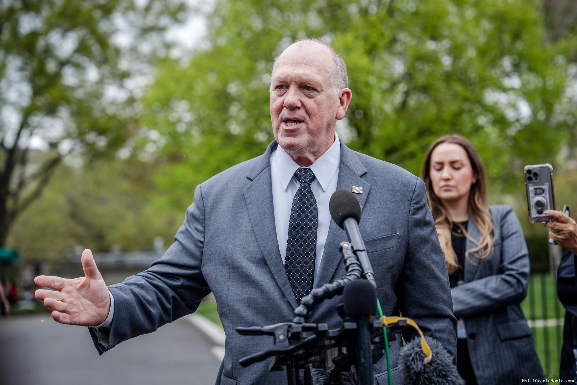 CNN — « Je ne connais pas les conditions en Haïti » : l’aveu de Tom Homan, “Border Czar” de la Maison-Blanche et ancien patron de ICE