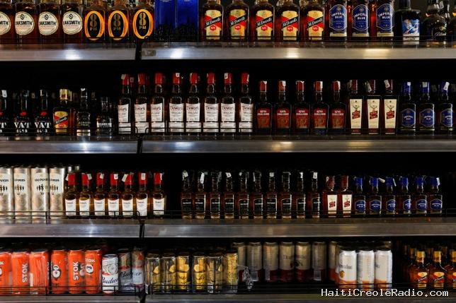 Dans l’État indien du Bihar, l’alcool de contrebande peut faire perdre la vue et la vie