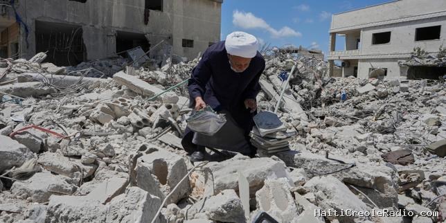 Dans le sud du Liban, sur un champ de ruines, le Hezbollah revendique la victoire face à Israël