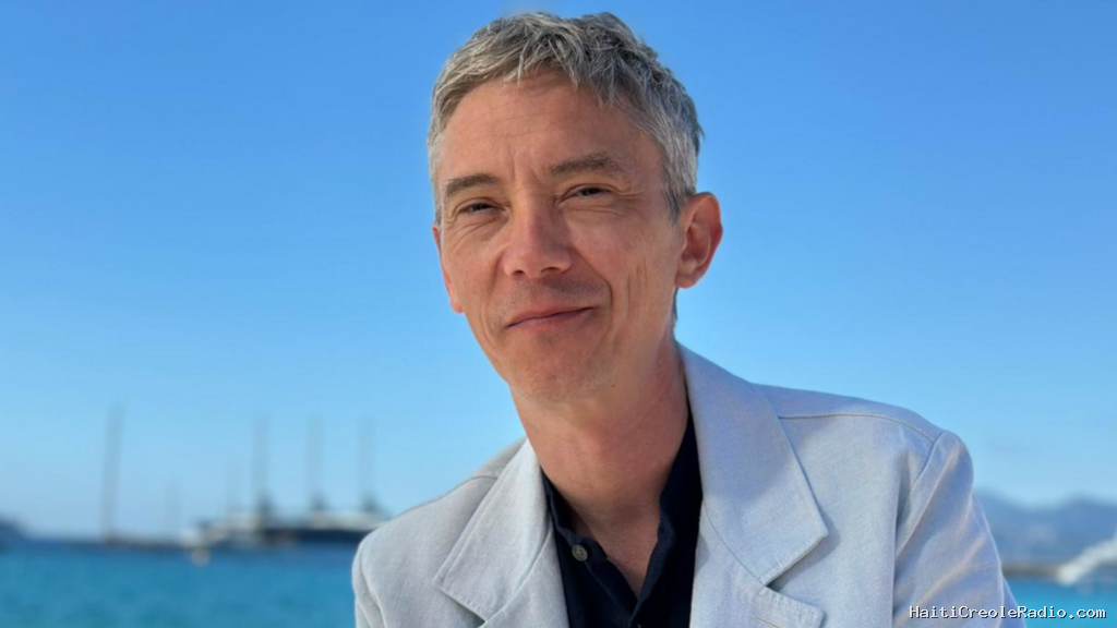 Dans «Notre Salut», Swann Arlaud incarne un fonctionnaire ordinaire du régime de Vichy