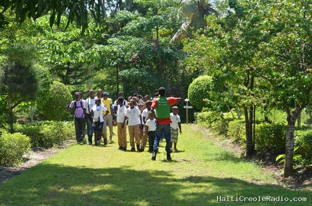 Des citoyens lancent une pétition pour sauver le jardin botanique des Cayes
