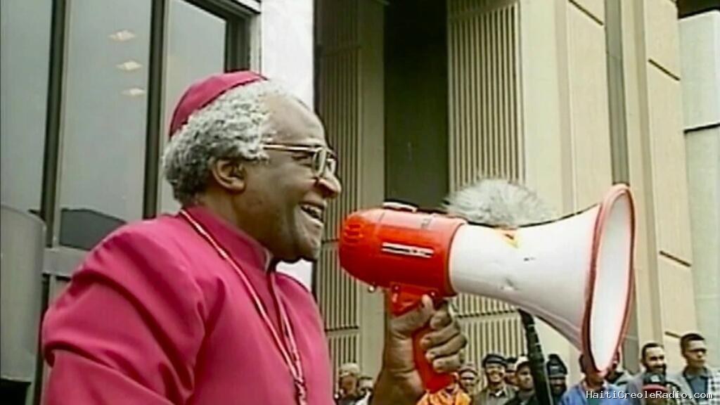 Desmond Tutu et la «folie du pardon»: «The Foolishness of God» ouvre le FIFDA à Paris