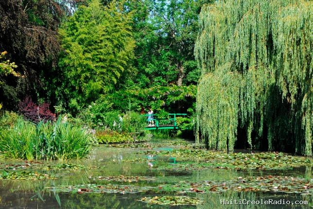 “Disneyland” à Giverny, “fille de Rimbaud” et maladie de Louis XIV : Petites histoires de France