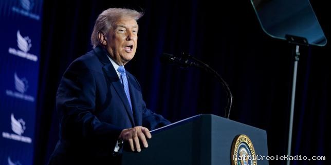 Donald Trump menace de droits de douane de 100 % les pays qui mettraient en place une taxation des services numériques