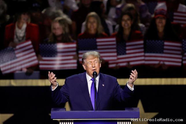 Donald Trump promet 5 000 dollars à tous les adultes américains si les républicains remportent les midterms