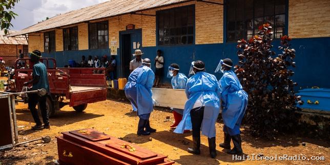Ebola en RDC : posez vos questions à nos journalistes Morgane Le Cam et Philémon Barbier, de retour de reportage dans l’épicentre de l’épidémie