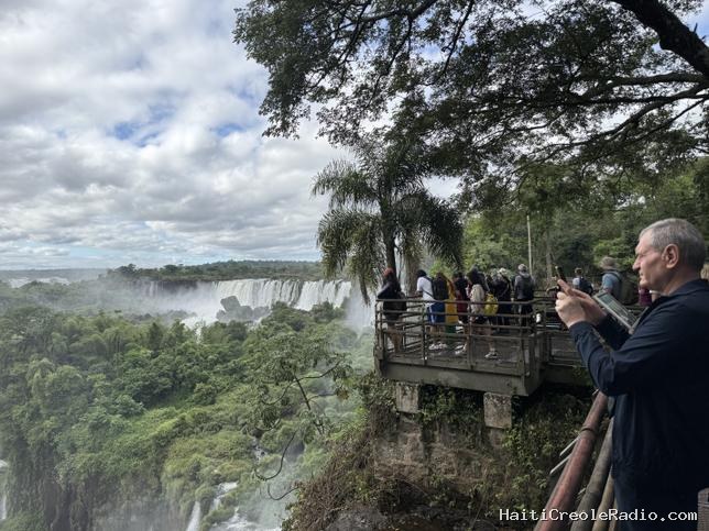 En Argentine, le “super-El Niño” empêche l’accès aux chutes du parc d’Iguaçu