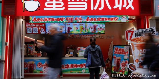 En Chine, l’incroyable succès de Mixue, le roi du bubble tea à prix cassés