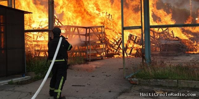 EN DIRECT, guerre en Ukraine : des milliers de civils de l’oblast de Kharkiv sommés d’évacuer par les autorités locales en raison « de la situation sécuritaire et des tirs hostiles systématiques »