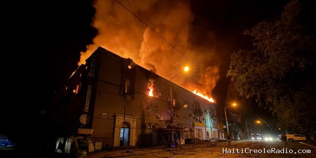 EN DIRECT, guerre en Ukraine : un mort et au moins sept blessés dans des frappes nocturnes russes sur Zaporijia