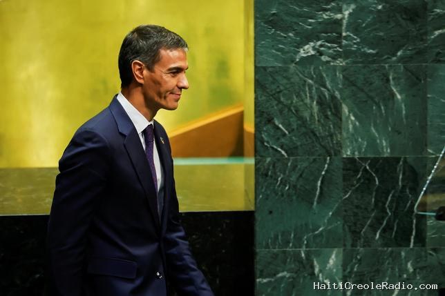 En Espagne, Pedro Sánchez a “atteint le sommet du mont du Calvaire” et se tourne vers les urnes