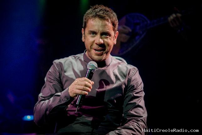 En Grèce, la mort d’un chanteur populaire relance le débat sur les cliniques de rajeunissement