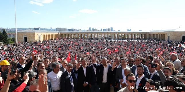 En Turquie, le principal parti d’opposition au bord de la rupture après des décisions de justice