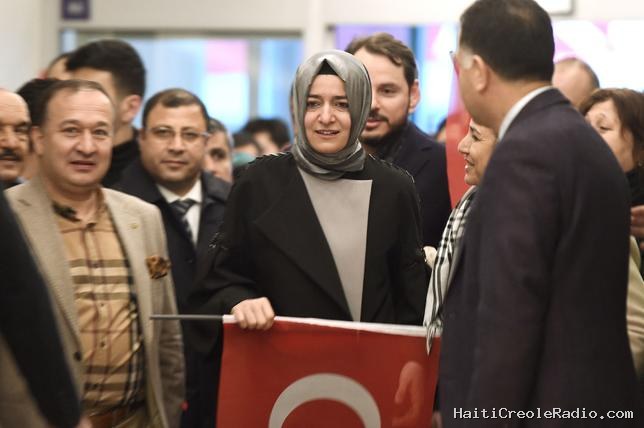 En Turquie, un scandale de malversations fait plonger la Bourse et embarrasse le pouvoir