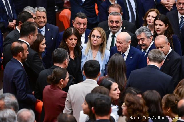 En Turquie, une loi historique encore loin de régler le “problème kurde”