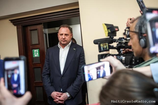 En Ukraine, l’ancien bras droit de Zelensky, emprisonné, pourra-t-il payer sa caution ?