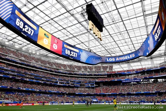 Entre Disneyland et la Rome antique, le SoFi Stadium est l’eldorado du divertissement américain
