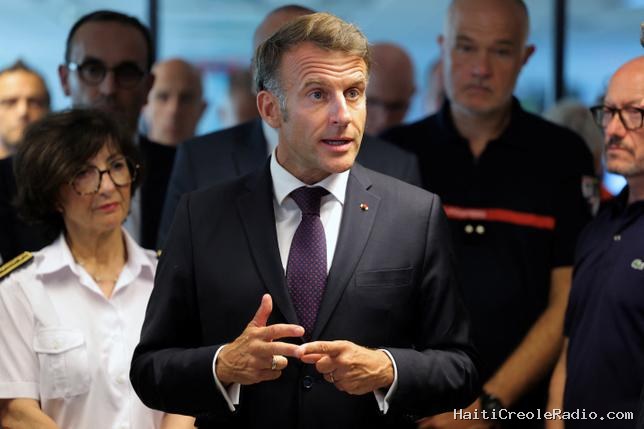 Face aux “critiques qui fusent”, Macron appelle à l’unité pour “gagner la bataille” contre le feu