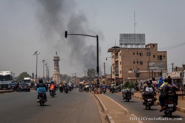 Face aux offensives djihadistes, le Mali est devenu le “ventre mou” sécuritaire du Sahel