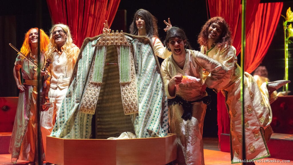 Festival d'Automne: l'artiste marocaine Kenza Berrada de retour avec la pièce «Paradis Plage»