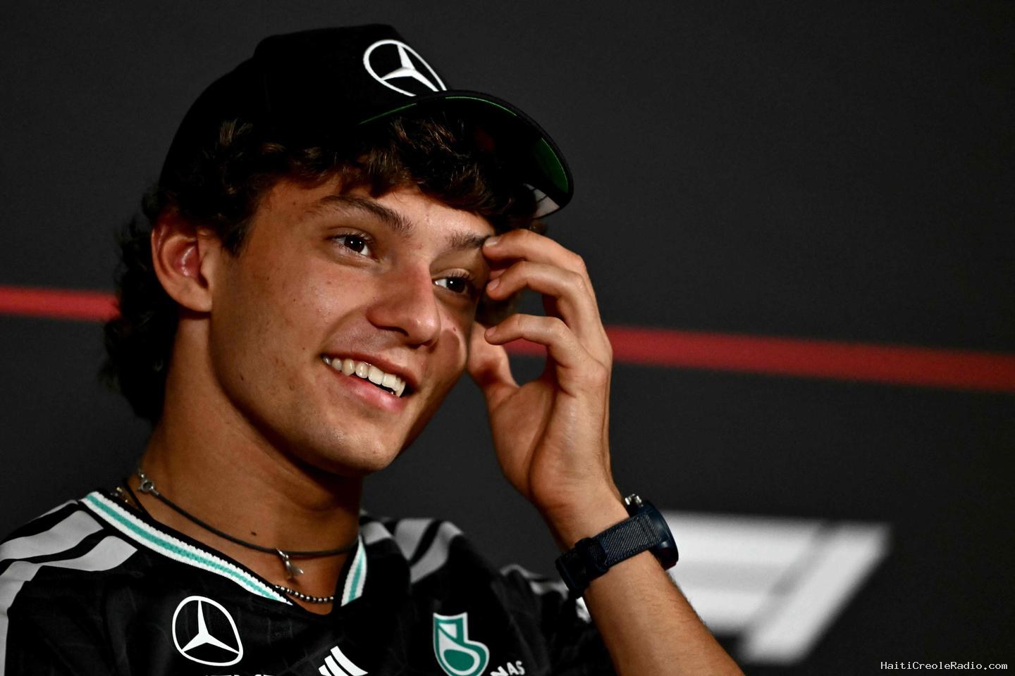 Formule 1 : les tifosi italiens partagés entre leur fidélité à Ferrari et leur fascination pour le prodige Kimi Antonelli