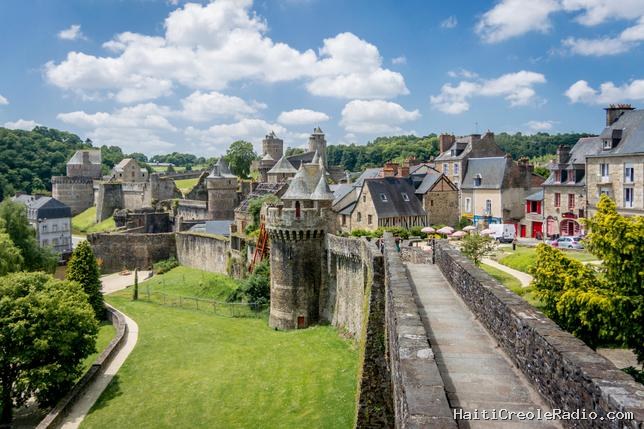 Fougères, le “refuge climatique” de l’Hexagone