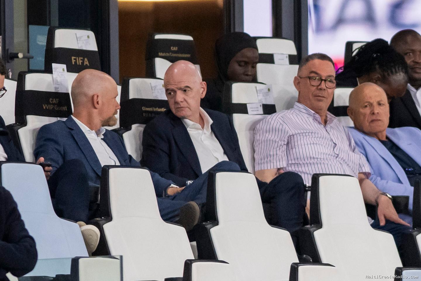 Gianni Infantino s’accroche à son trône à la FIFA après le scandale et l’abandon du projet d’ouverture aux investisseurs privés