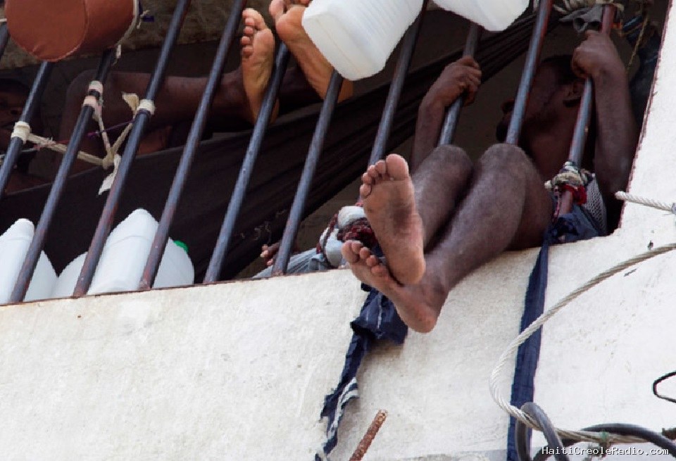 Haïti – CERMICOL : quand une prison pour cent devient le tombeau de six cents