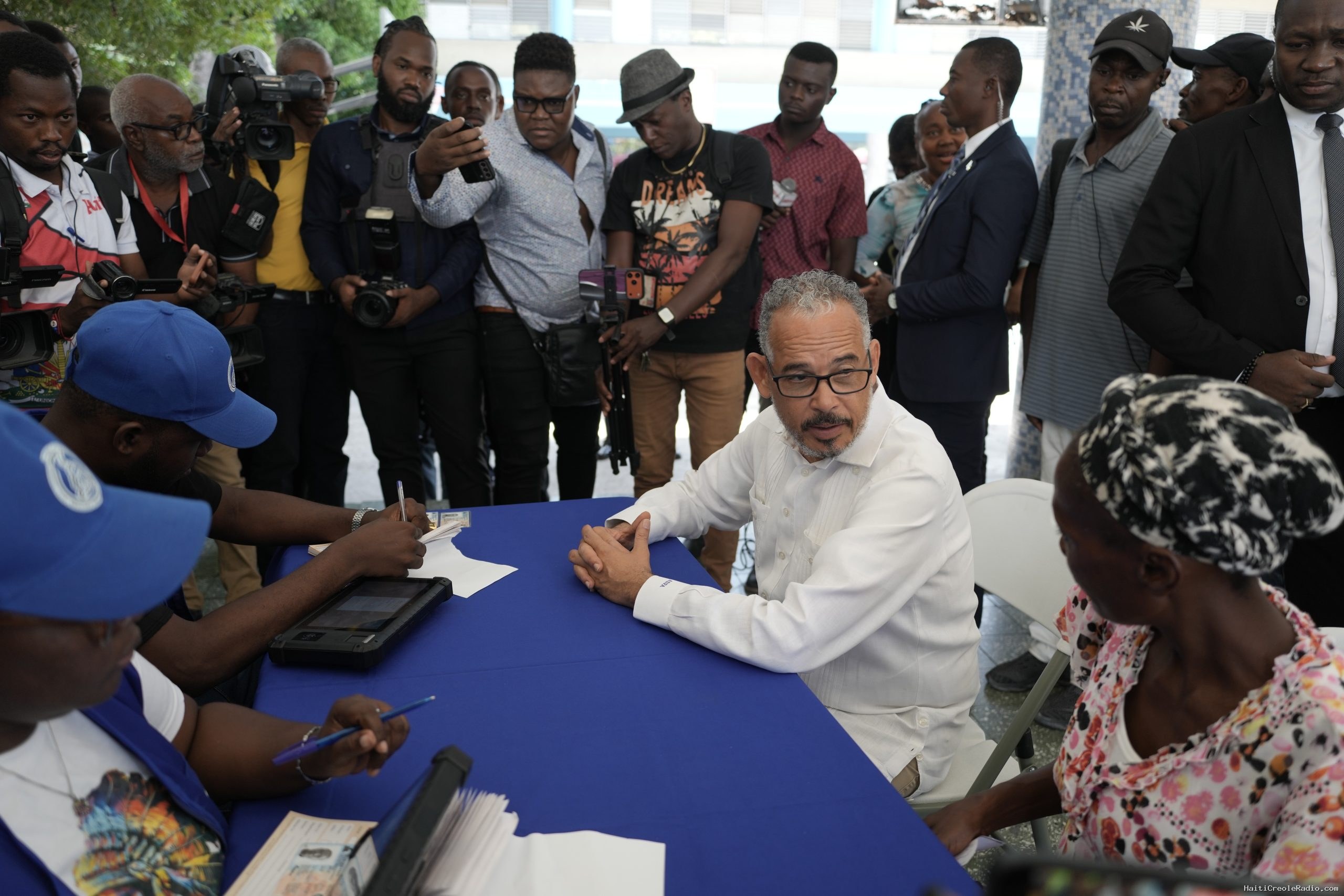 Haiti delays election campaign, extends candidate registration to Oct. 31