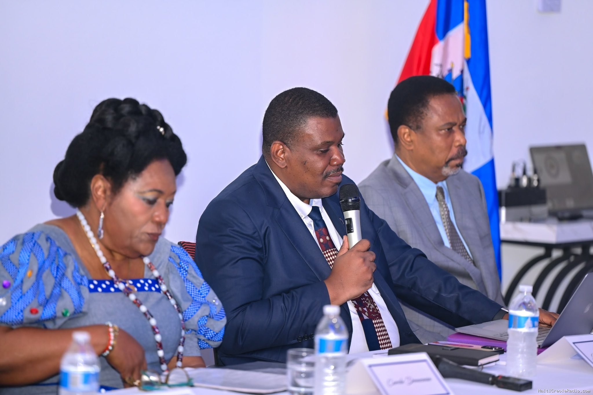 HAÏTI — ELECTIONS | Le CEP escamote le 13 décembre de son bilan : Fils-Aimé ira-t-il à l’ONU défendre un calendrier dont son propre décret compromet le référendum ?