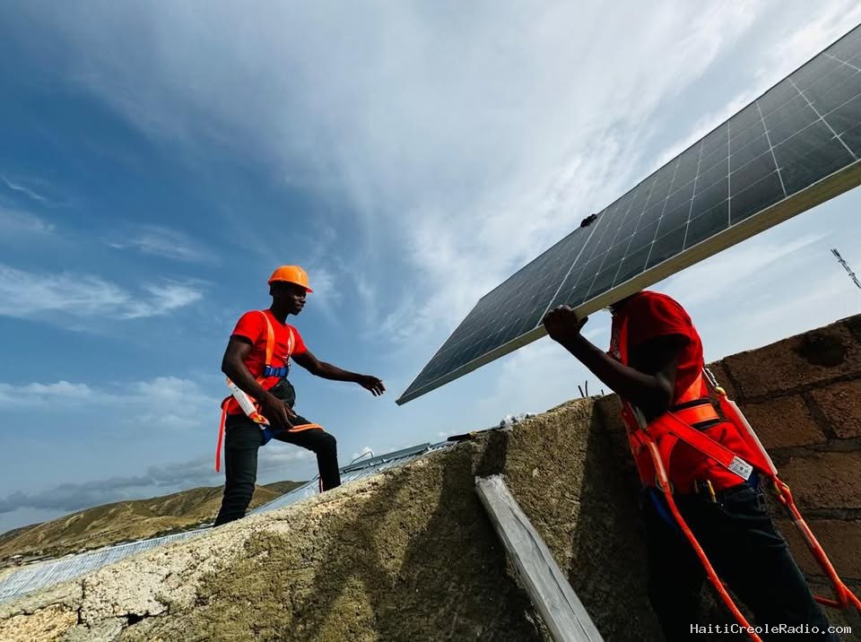 Haïti – Électricité : l’histoire discrète des « mesh grids » solaires