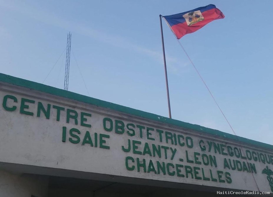 Haïti : MSF reprend ses activités à la maternité Isaïe Jeanty malgré un accès aux soins toujours fragile
