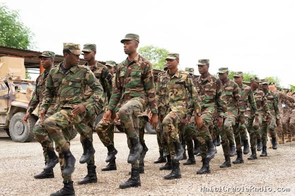 Haïti : sur les 17.522 inscrits, 700 seront retenus pour intégrer les Forces armées