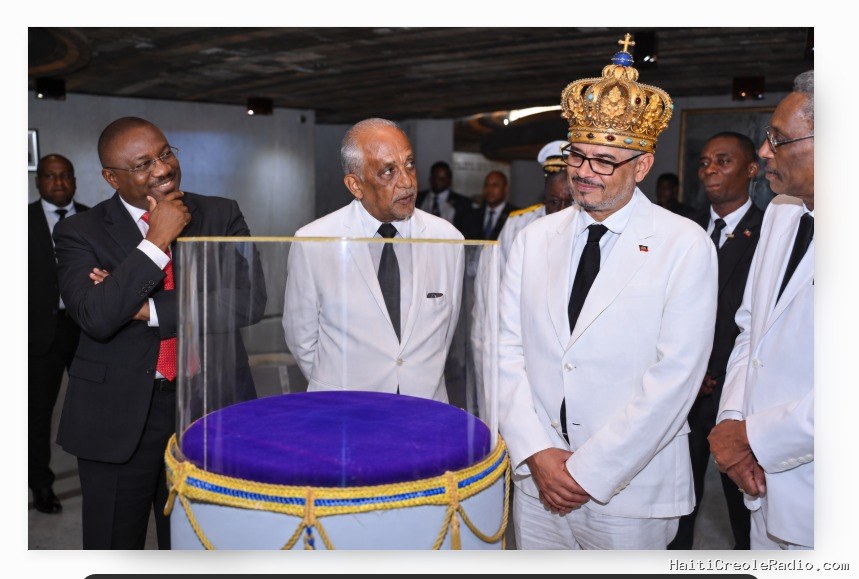 Haïti — Wilson Jeudy refuse de sacrifier son fauteuil pour les élections fictives du 13 décembre : qui annoncera à Fils-Aimé que le banquet du pouvoir est terminé ?
