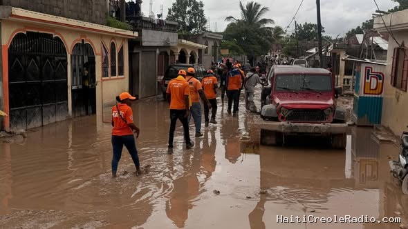 Heavy rains trigger flooding, landslides, reports of missing people in Haiti
